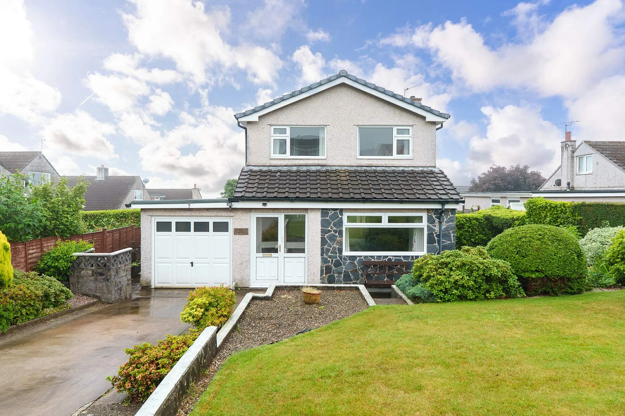 3 Marina Close, Onchan. - Photo 2 of 20