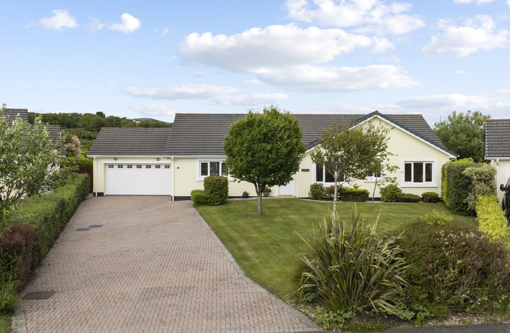 The Windermere, 27 Cronk Cullyn, Colby IM9 4NQ. - Photo 1 of 43