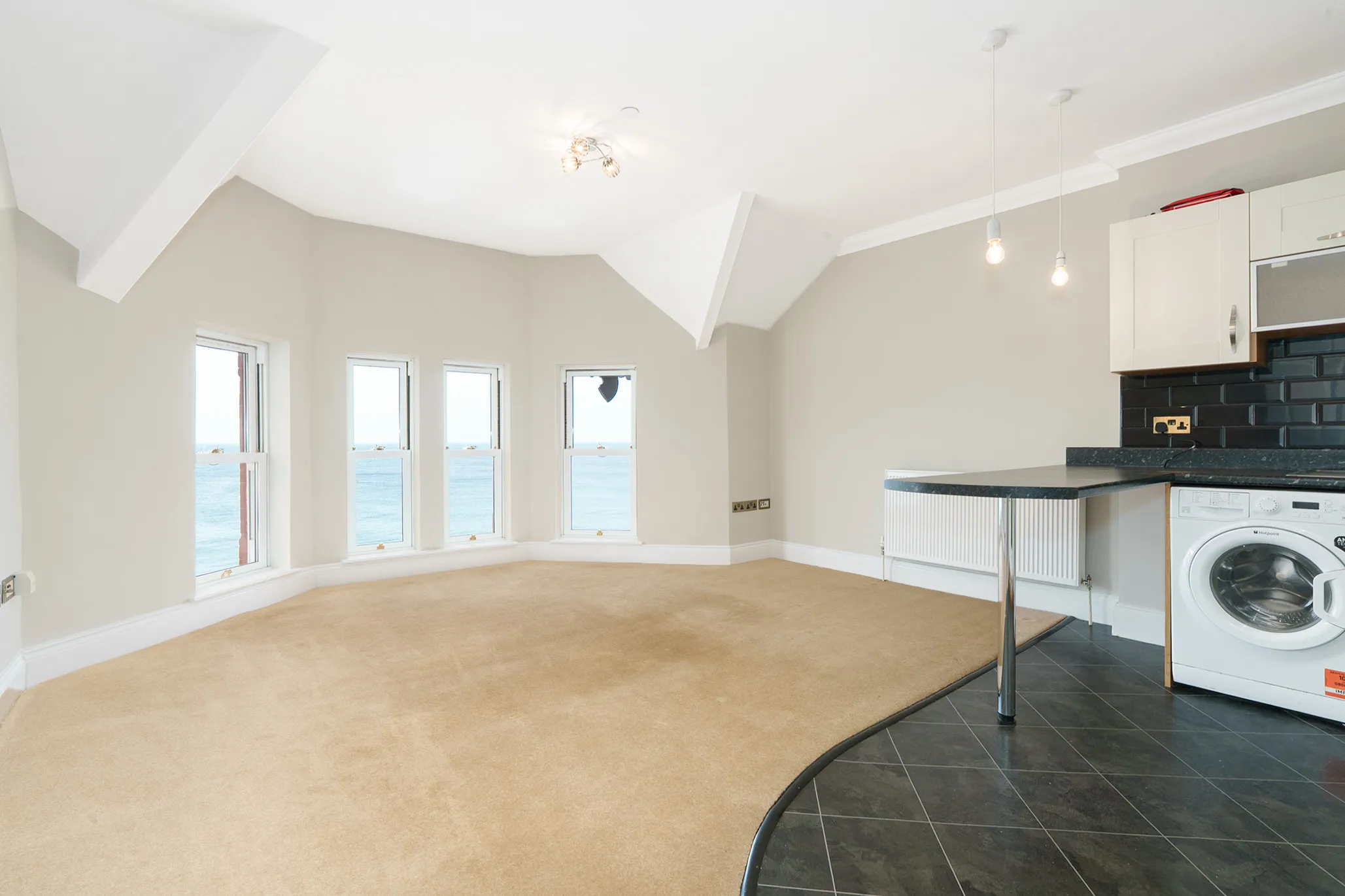 Apartment 7, Athol House, 4 Marine Parade, Peel. - Photo 4 of 21