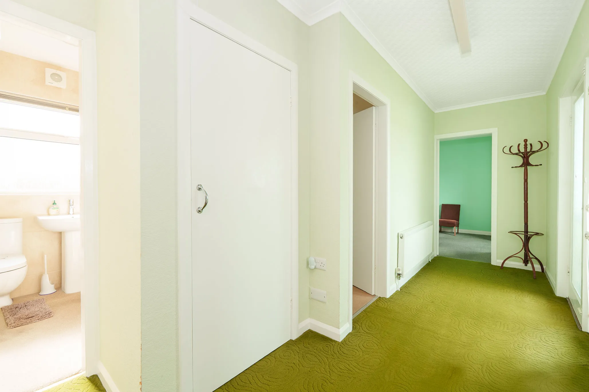 13 Meadow Court, Ballasalla. - Photo 4 of 21