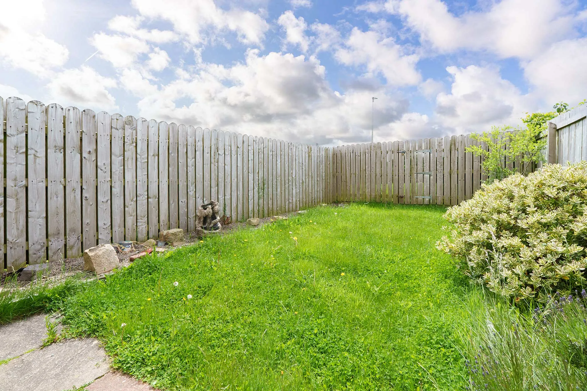 19 Close Cowley, Douglas. - Photo 2 of 15