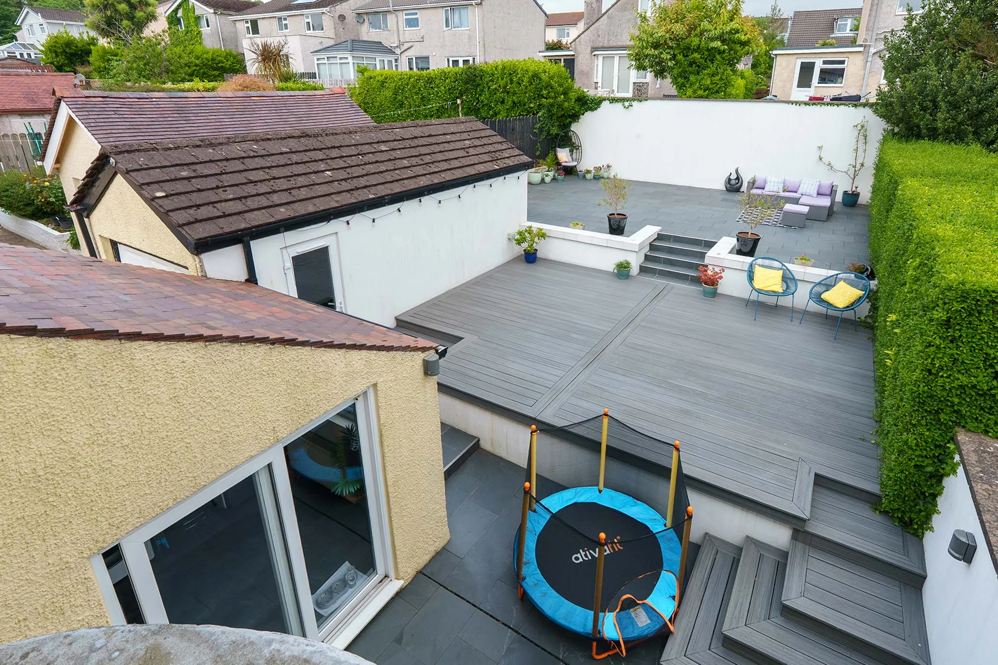 13 Seaview Road, Onchan. - Photo 2 of 24