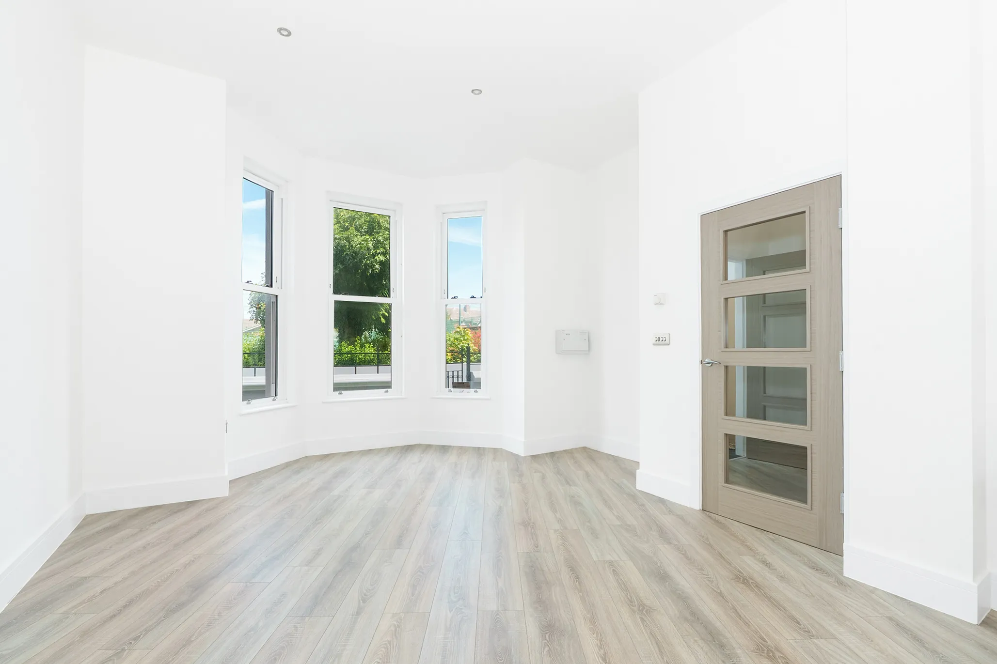3 Crellins Court, Grosvenor Road, Douglas. - Photo 4 of 5