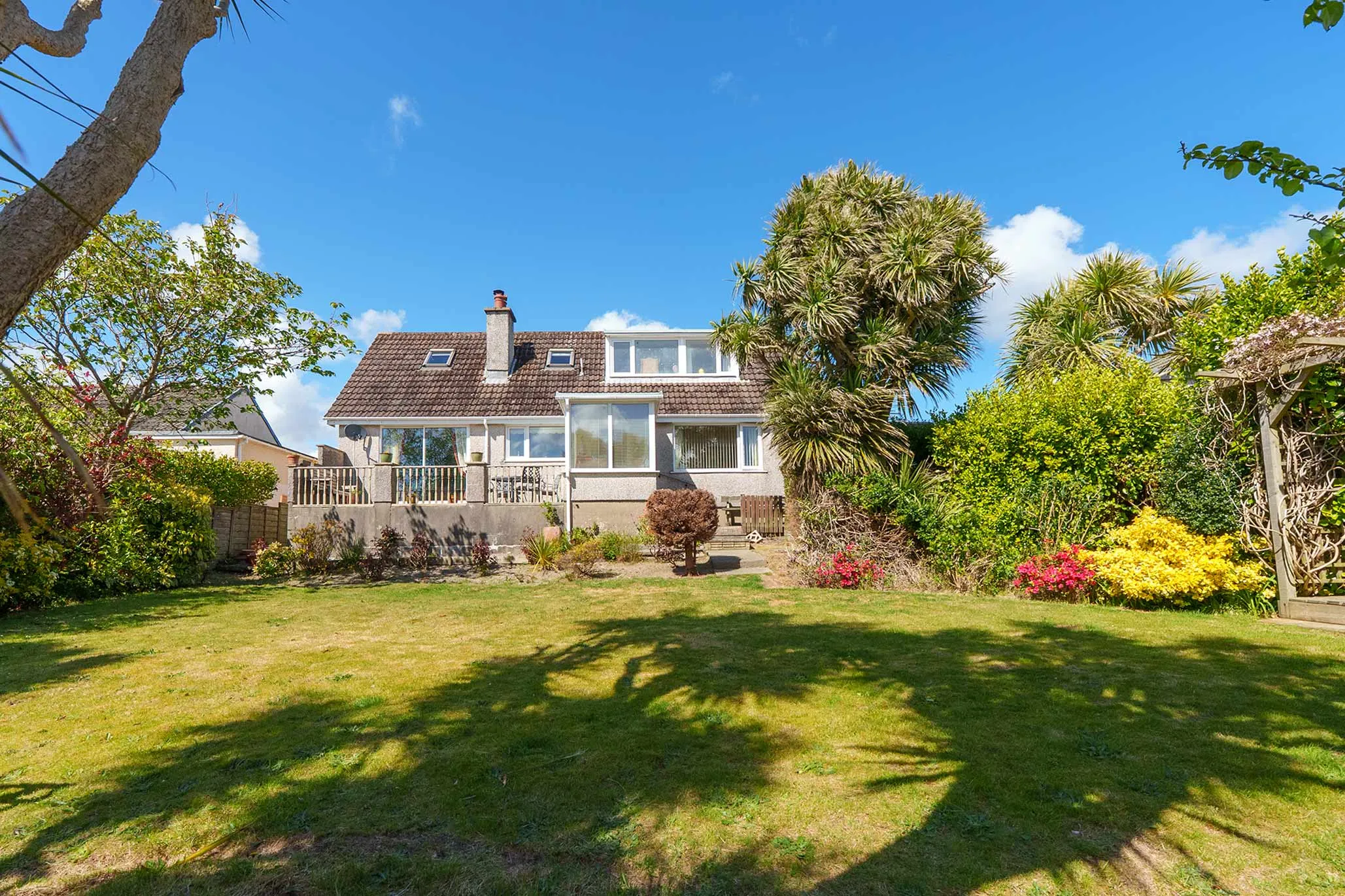 Clovelly, 60 Howe Road, Onchan. - Photo 3 of 31