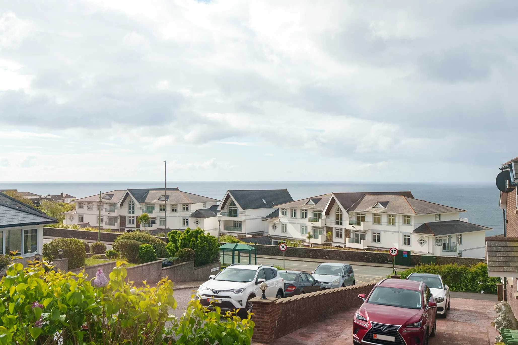 22 Howe Road, Onchan. - Photo 4 of 23