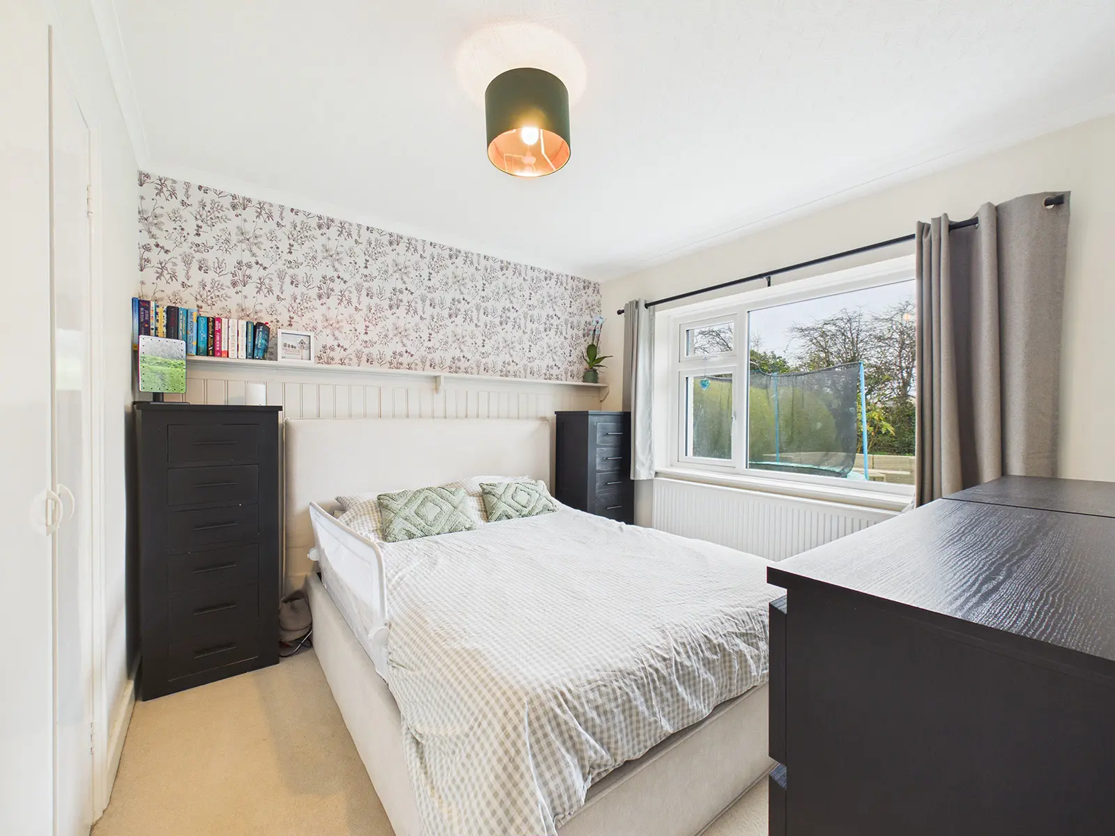 1 Killeaba Mount, Ramsey, Isle Of Man, Isle Of Man, IM8 2JG. - Photo 4 of 20