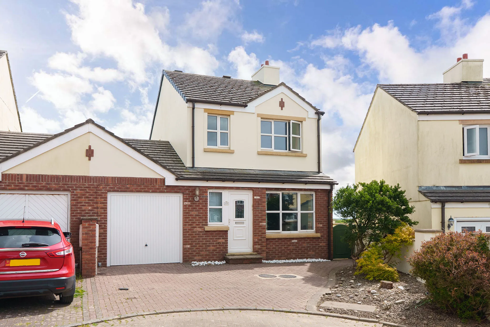 15 Abbots Close, Abbotswood, Ballasalla. - Photo 1 of 19