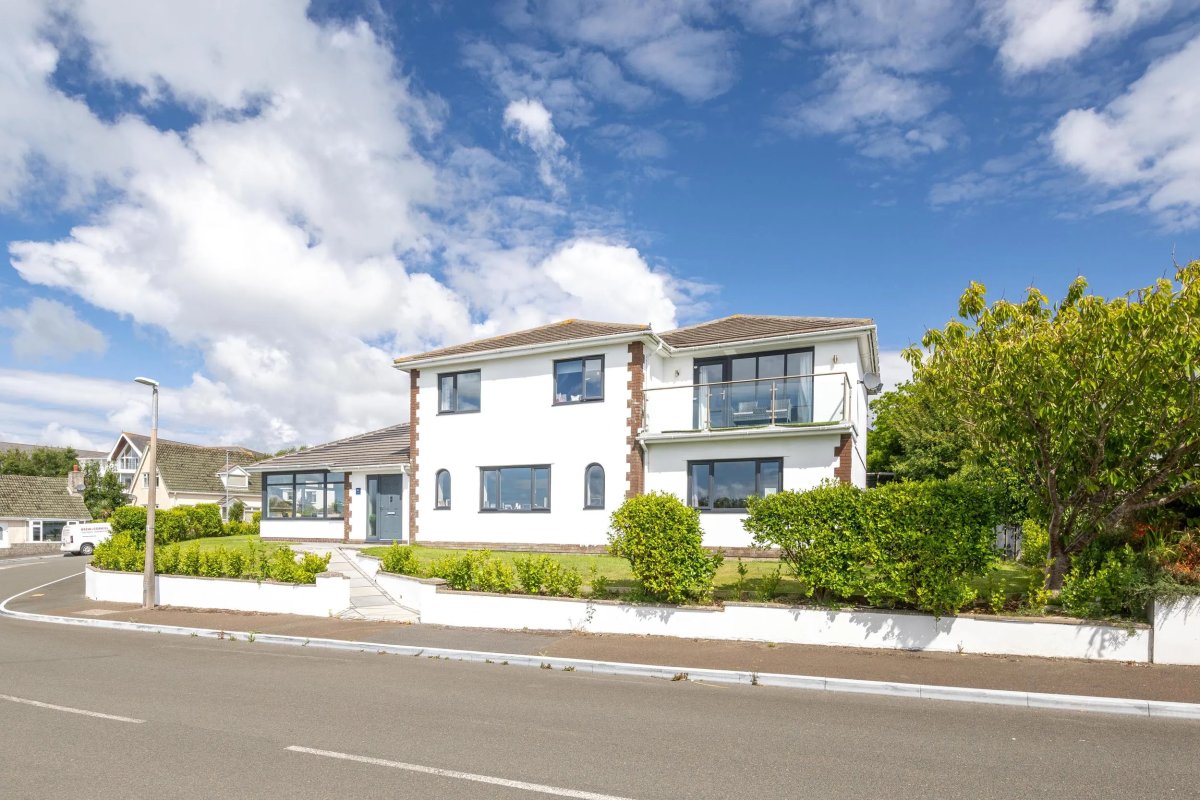5 Majestic Drive, Onchan.