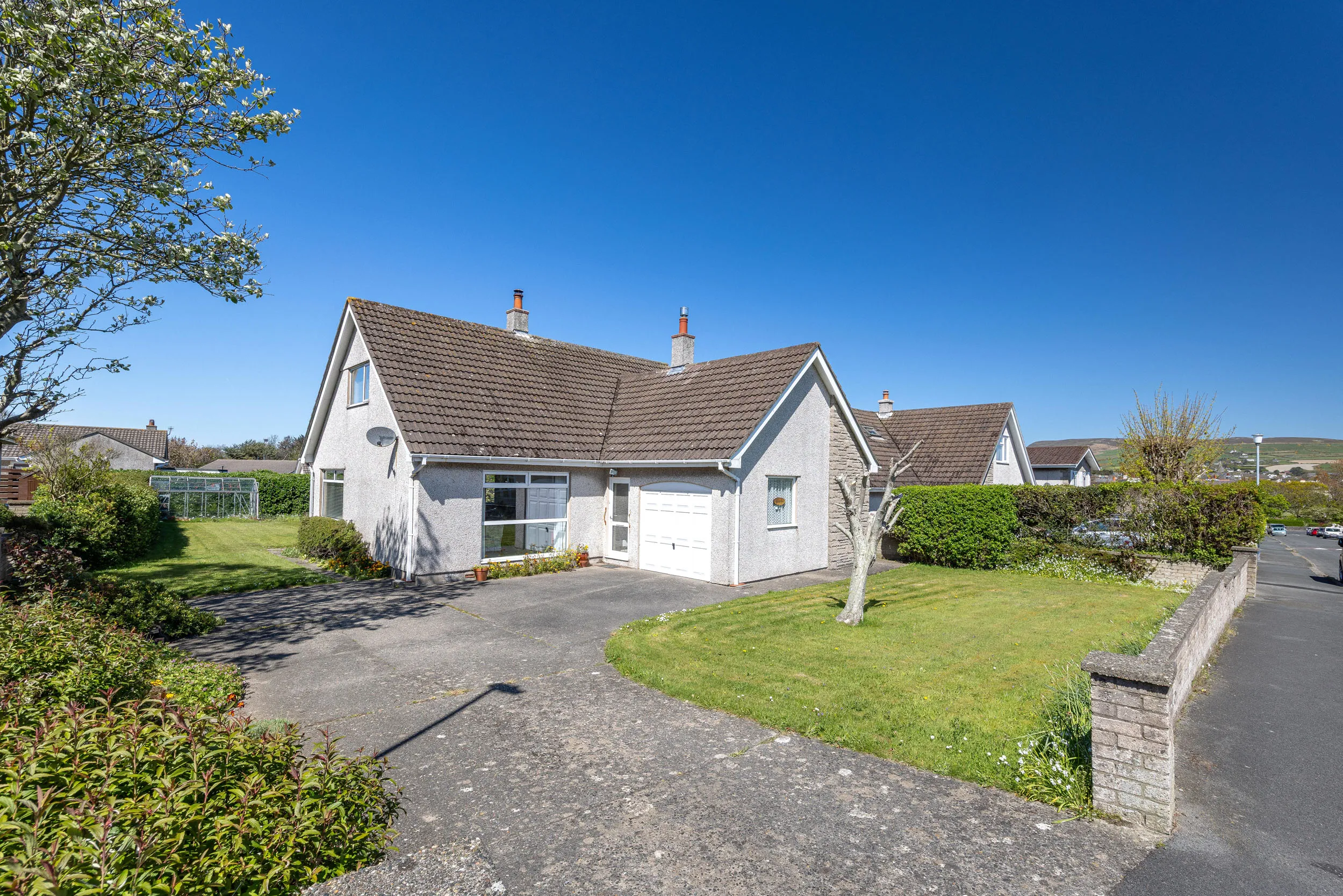 16 Droghadfayle Park, Port Erin. - Photo 2 of 5