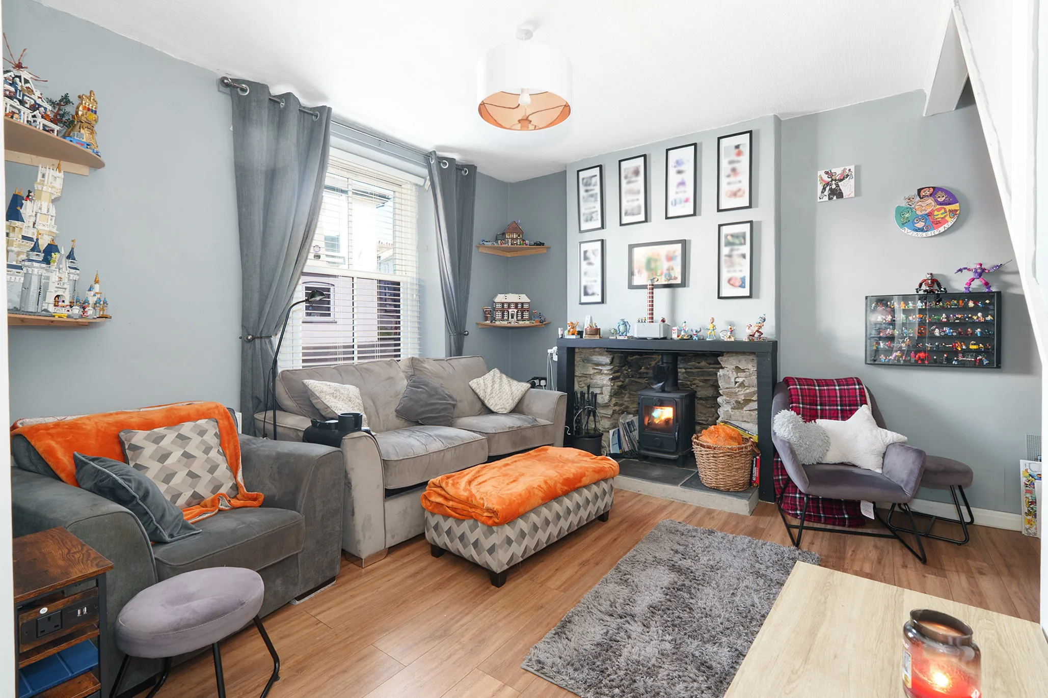 54 Main Road, Onchan. - Photo 3 of 12