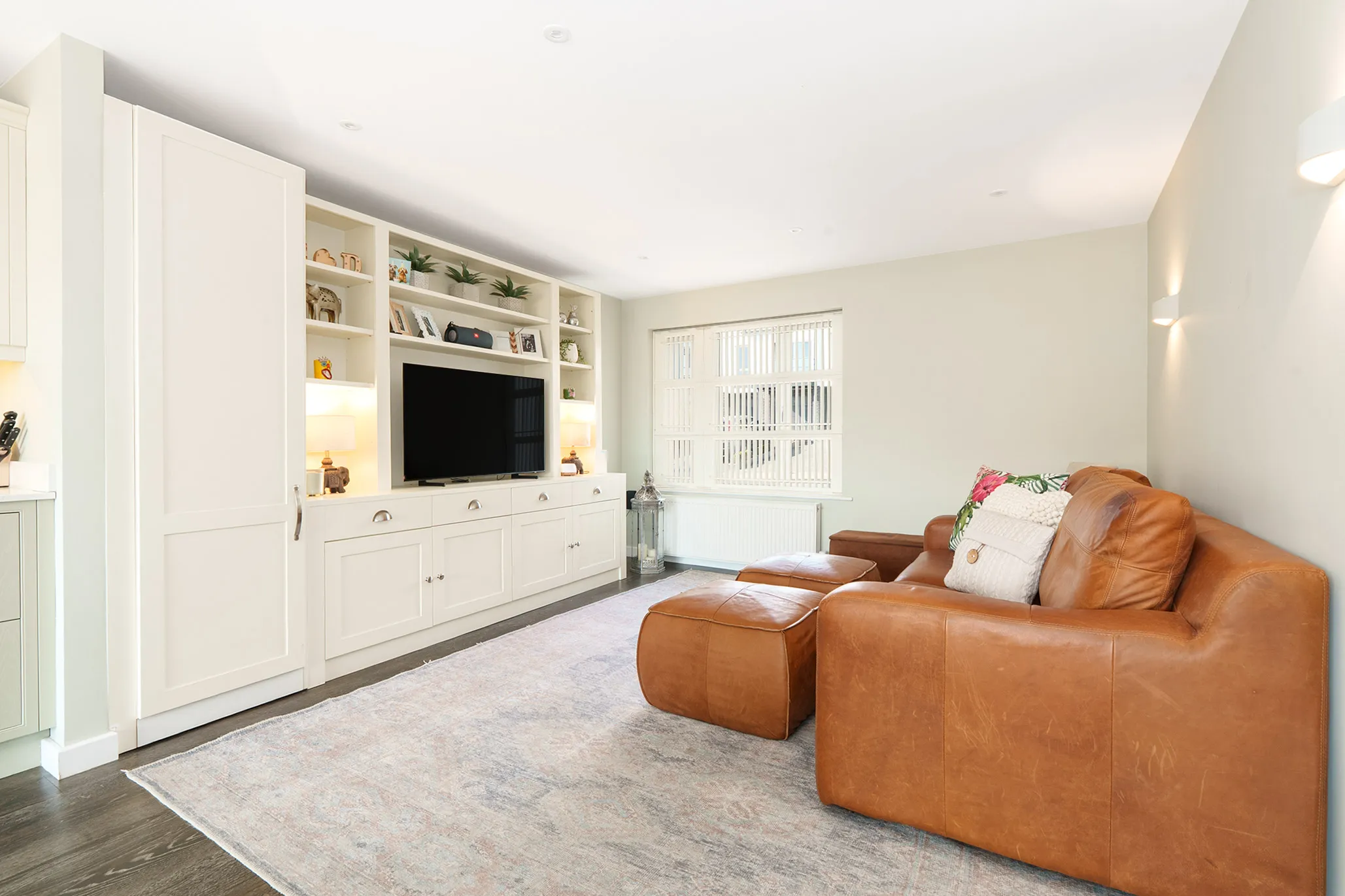 1 Bradda Place, Maine Road, Port Erin. - Photo 3 of 25
