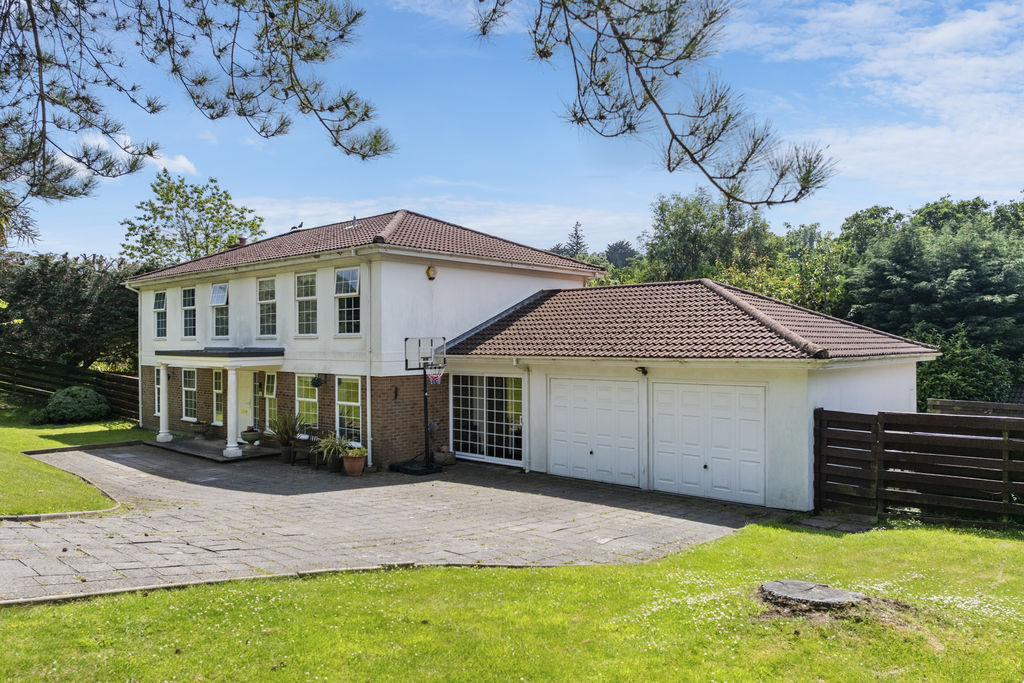 2 River Vale, Braddan IM4 4TH. - Photo 3 of 32