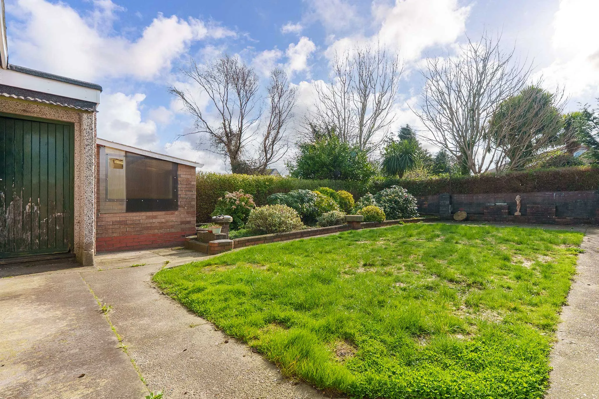 26 Greenlands Avenue, Ramsey. - Photo 3 of 16