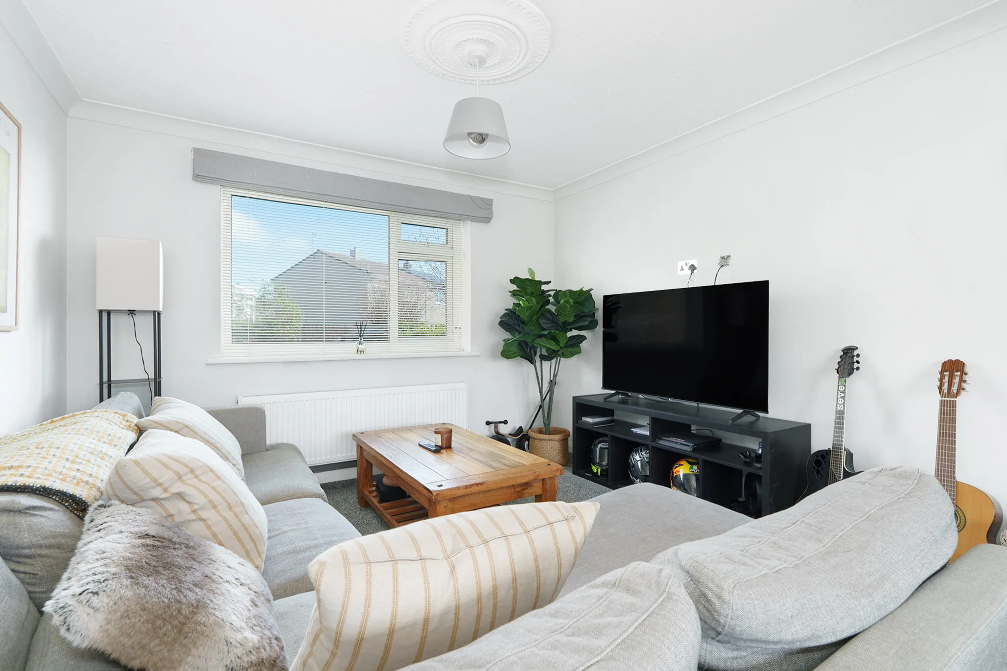 21 Wybourn Drive, Onchan. - Photo 3 of 5