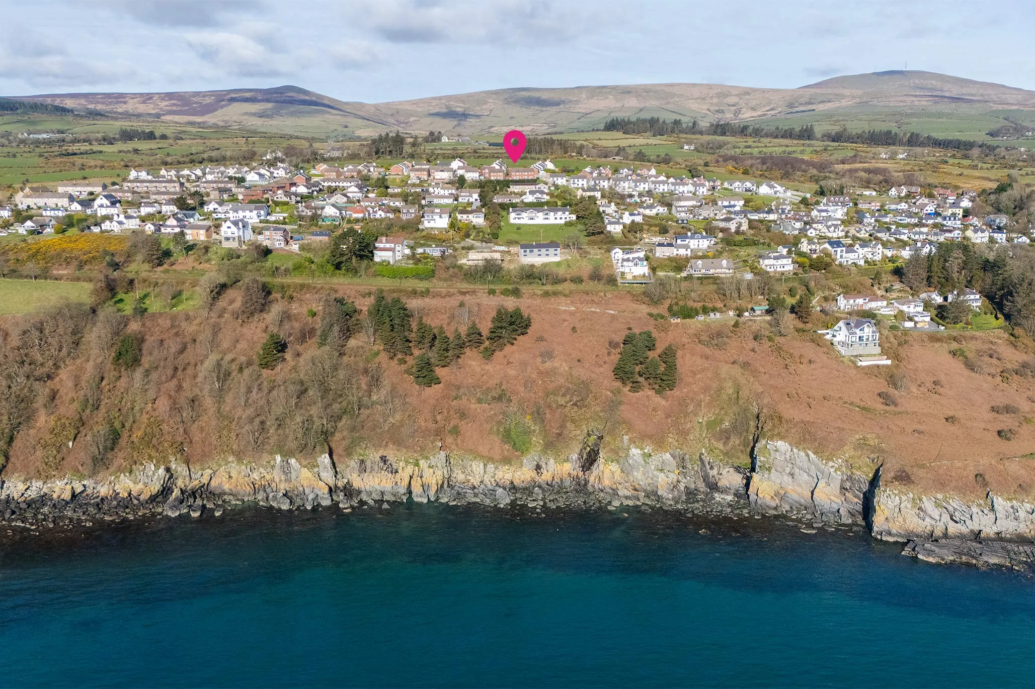 26 All Saints Park, Lonan, Laxey. - Photo 3 of 23