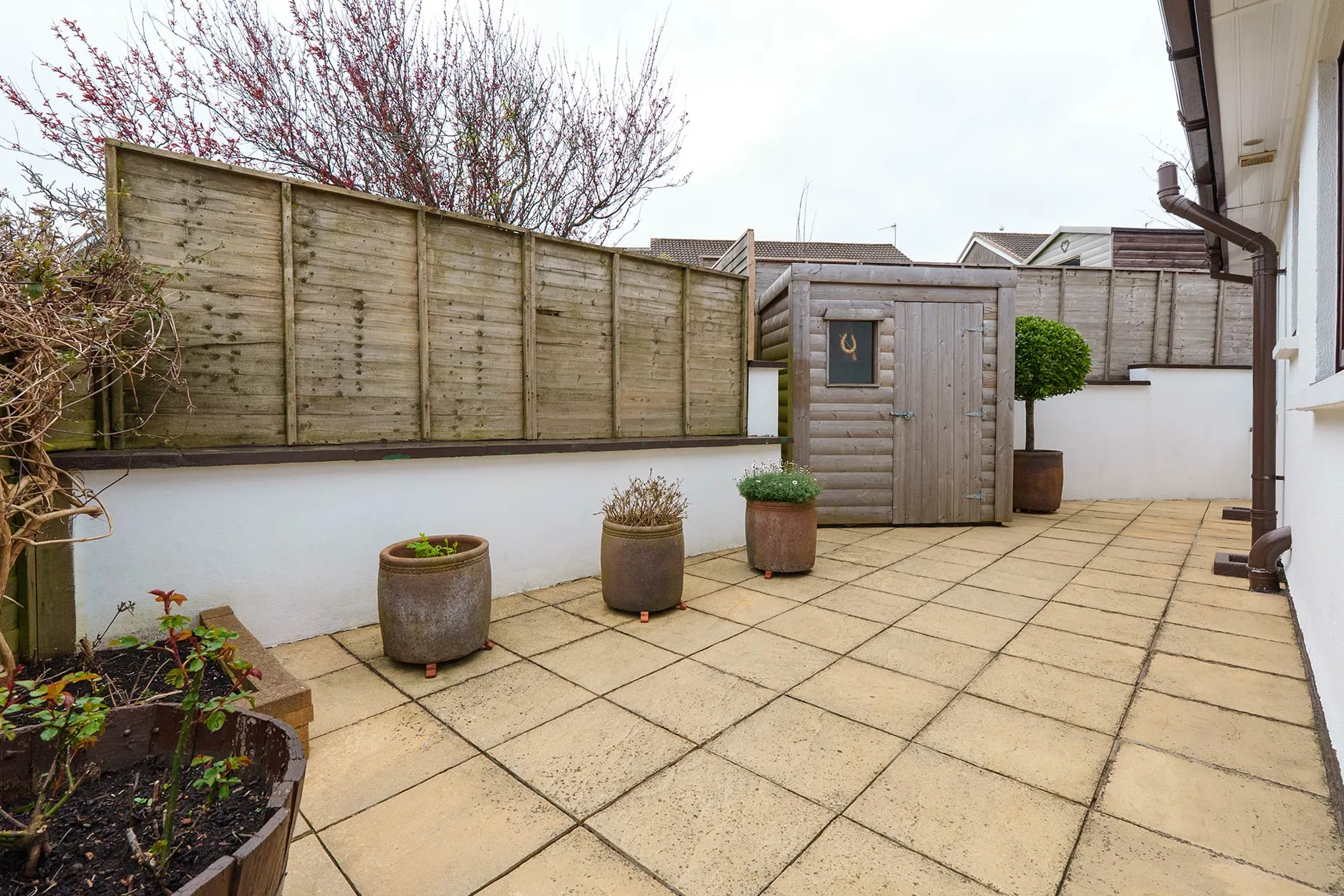 21 Maple Avenue, Onchan. - Photo 2 of 25