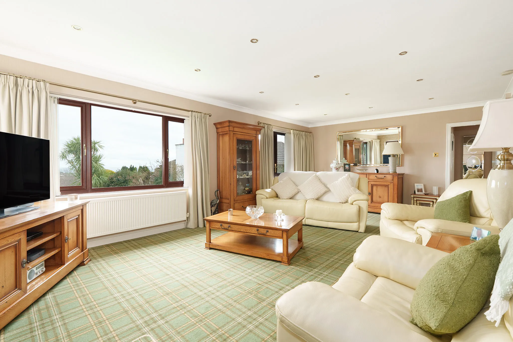 21 Maple Avenue, Onchan. - Photo 5 of 25