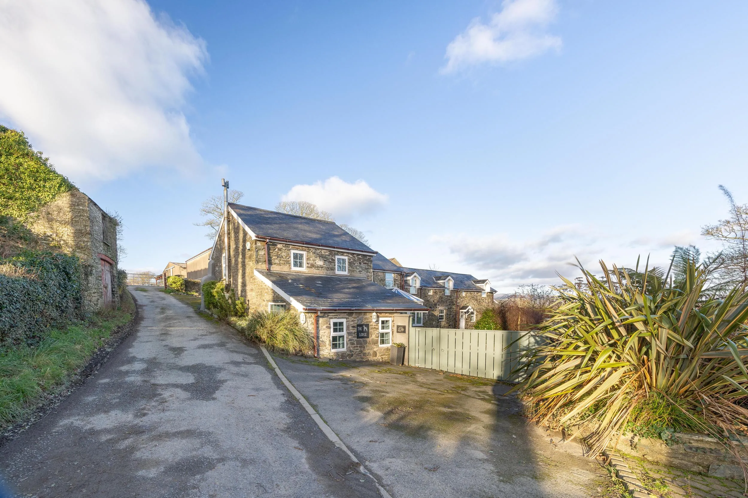 The Lodge, Oak Hill, Port Soderick, Douglas. - Photo 5 of 60