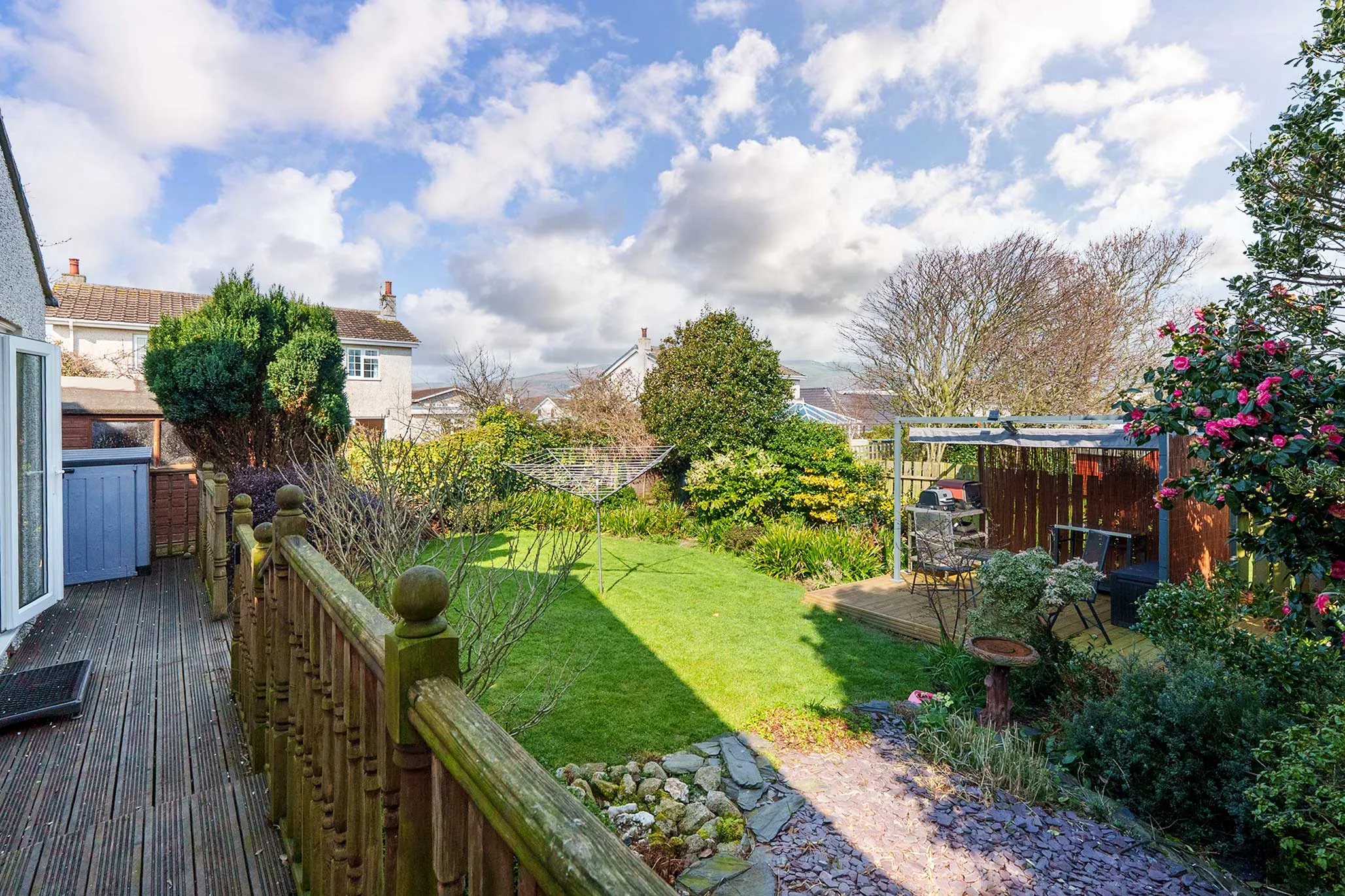 27 Droghadfayle Park, Port Erin. - Photo 2 of 29
