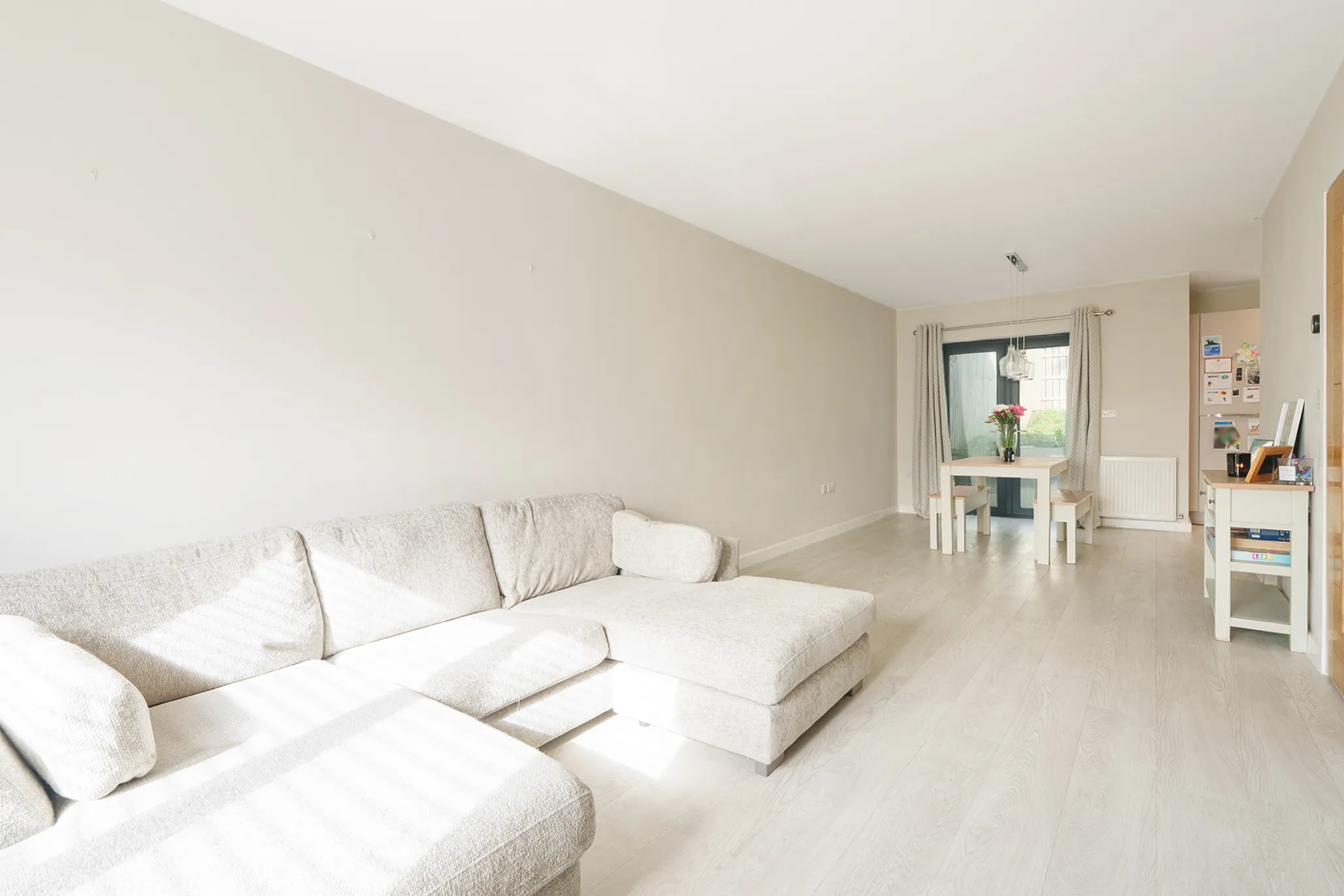 23 Gibbs Grove, Ramsey. - Photo 4 of 17