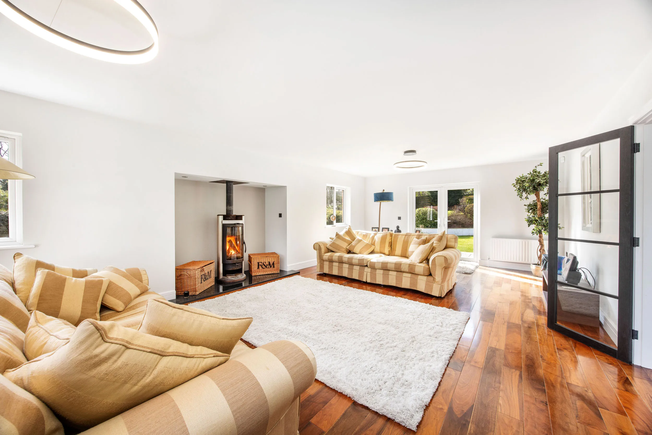 3 The Falls, Tromode Road, Douglas. - Photo 5 of 43