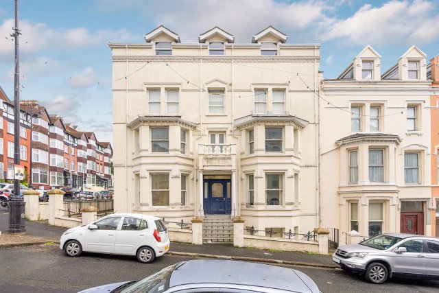 9 Rosewood Apartments, 10 Mona Drive, Douglas.