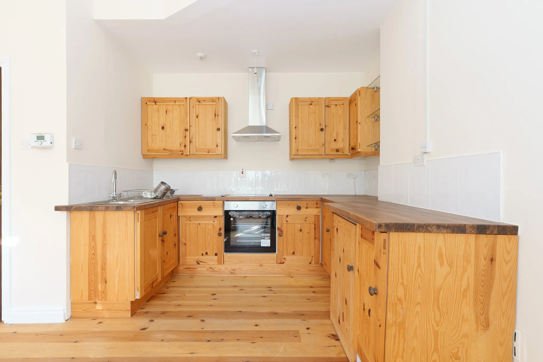 Flat 1, Silverbay, 8 Derby Road, Douglas. - Photo 3 of 11