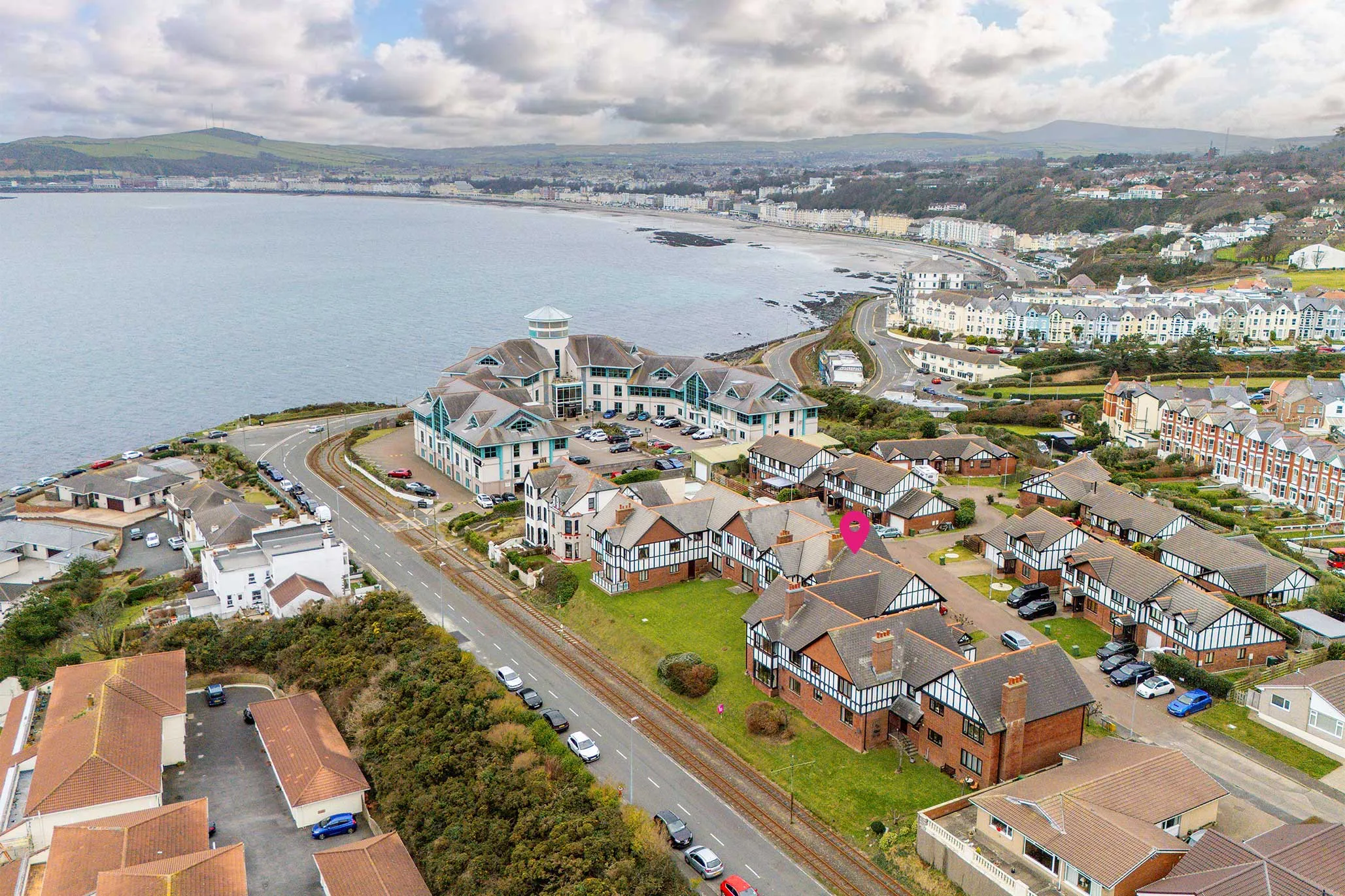 10 Douglas Bay Apartments, King Edward Close, Onchan, Douglas. - Photo 2 of 17