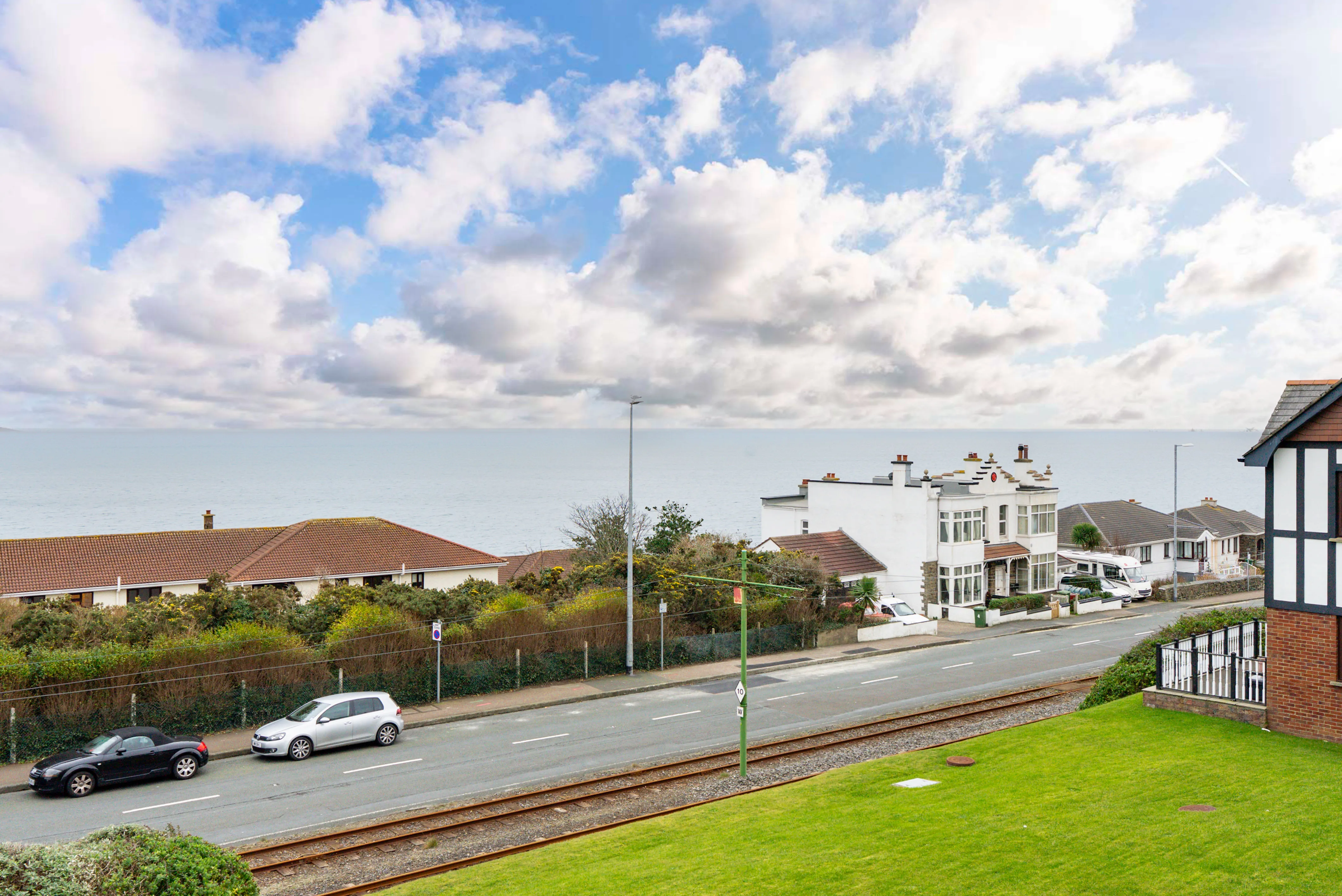 10 Douglas Bay Apartments, King Edward Close, Onchan, Douglas. - Photo 5 of 17