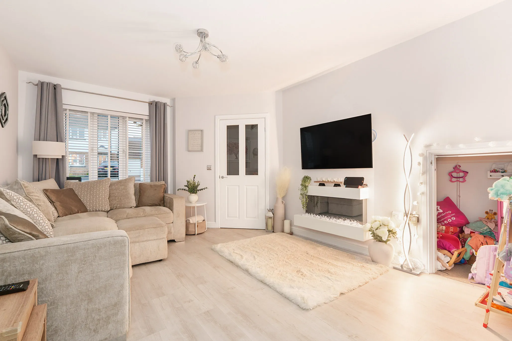 40 Ballanoa Meadow, Santon. - Photo 4 of 17