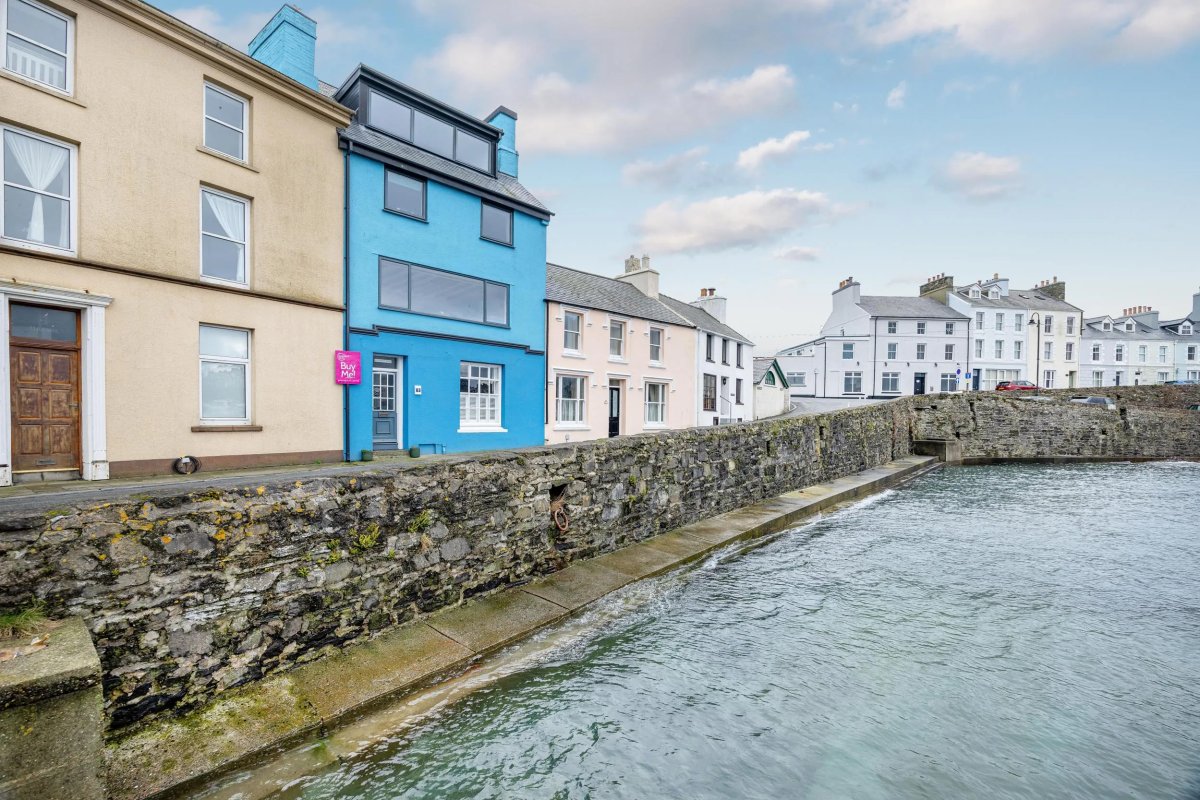 Quadrant House, 3 The Quay, Port St Mary.