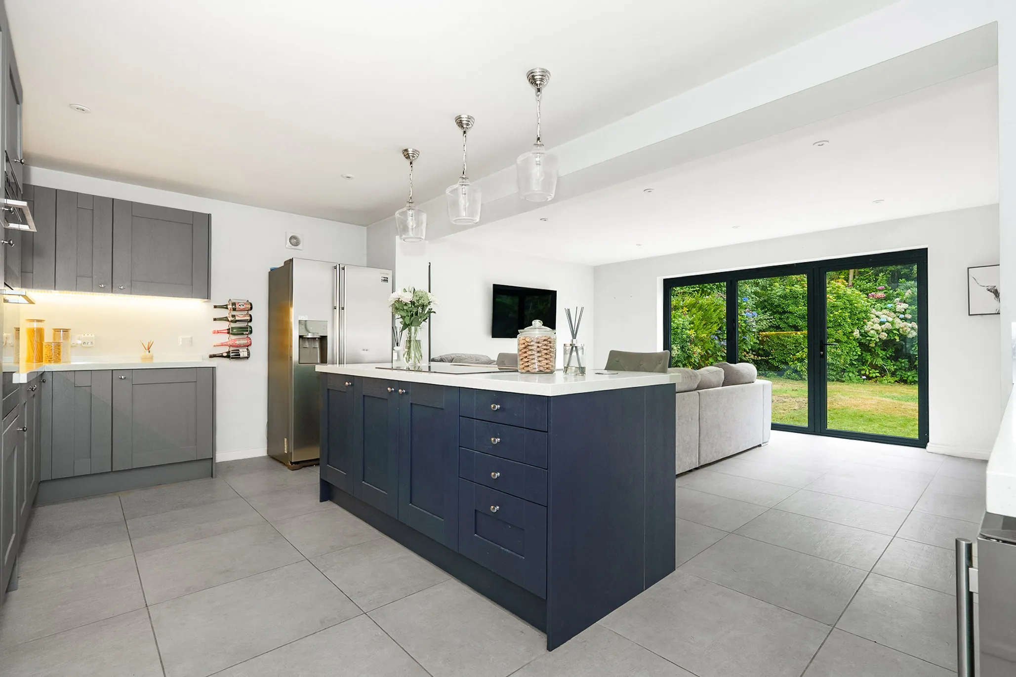 24 Harcroft Avenue, Saddlestone, Douglas. - Photo 3 of 25