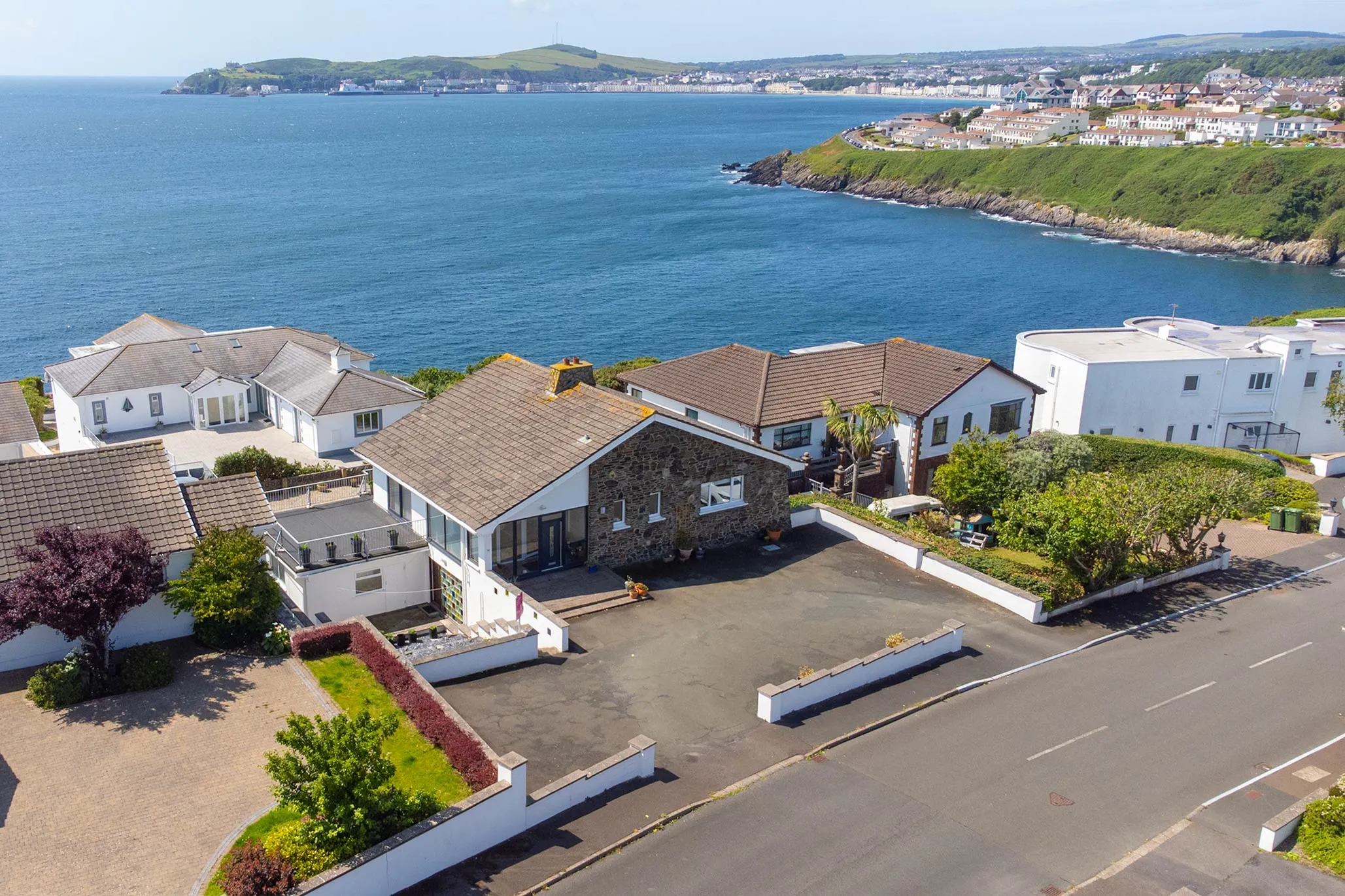 18 Majestic Drive, Onchan. - Photo 3 of 40