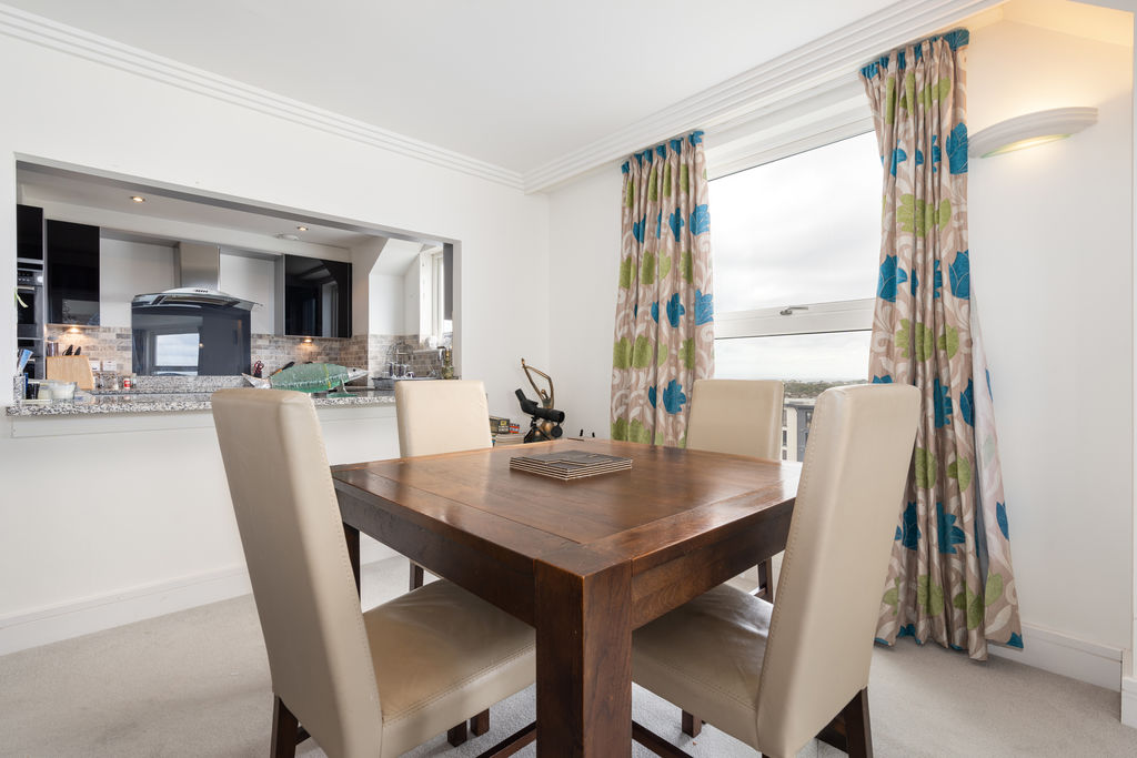 11 Imperial Heights, The Promenade, Port Erin IM9 6LH. - Photo 3 of 33