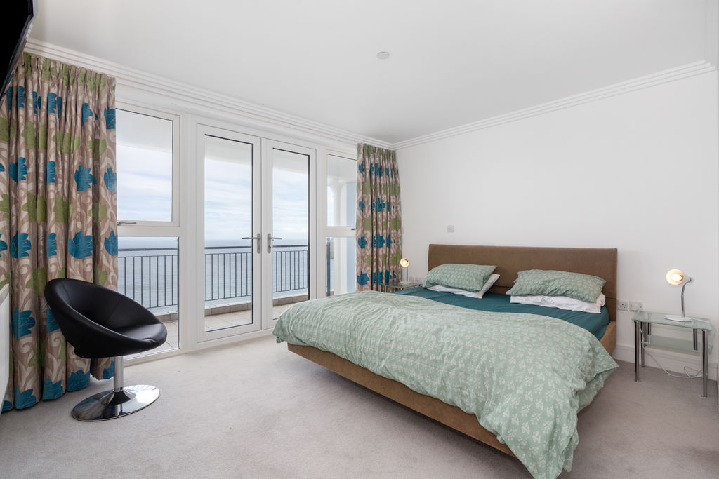 11 Imperial Heights, The Promenade, Port Erin IM9 6LH. - Photo 5 of 33
