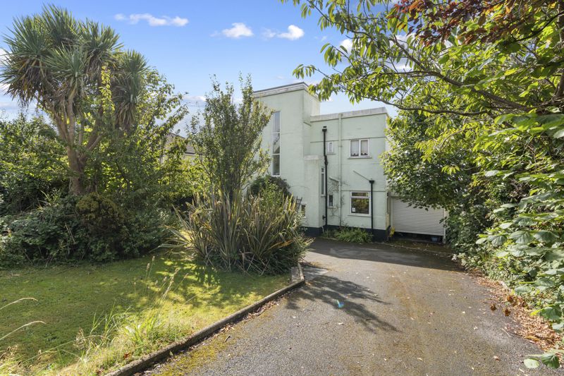 66 King Edward Road, Onchan IM3 2AT. - Photo 2 of 34