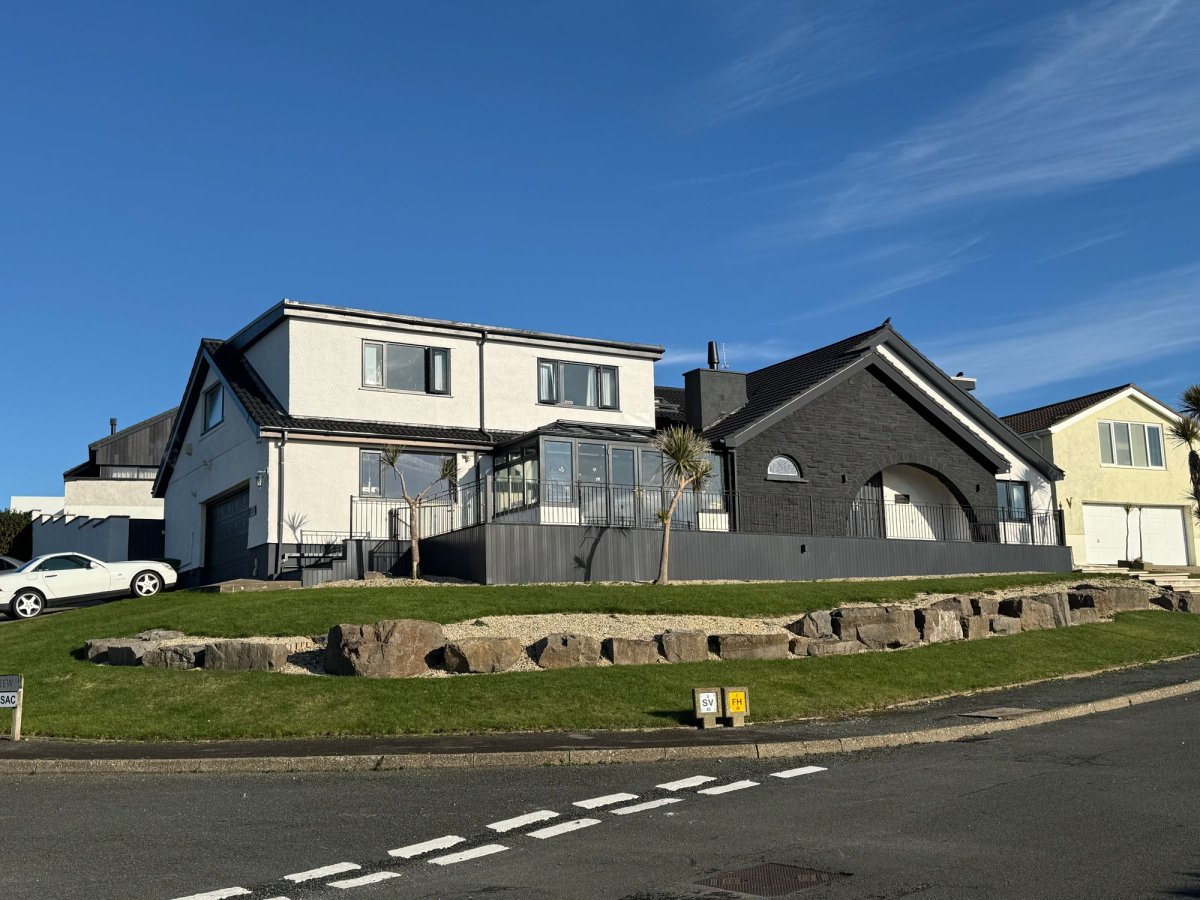 6 bed detached house for sale in Howe Road, Onchan, IM3.