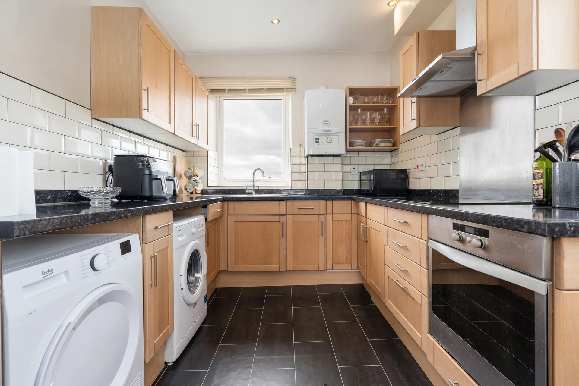 3 bed flat for sale in Demesne Road, Douglas, IM1. - Photo 5 of 13