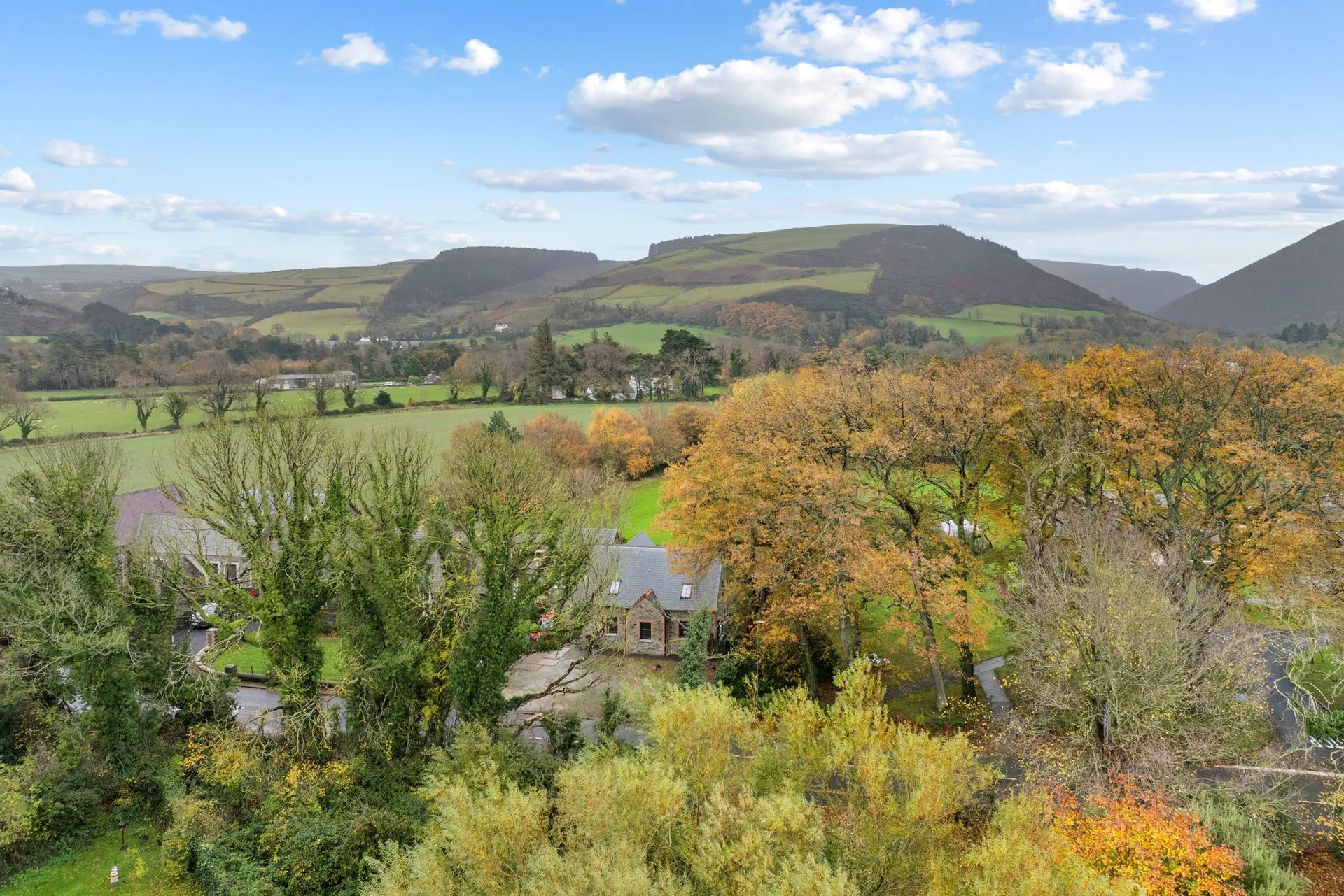 4 bed detached house for sale in Wren House Main Road Sulby.