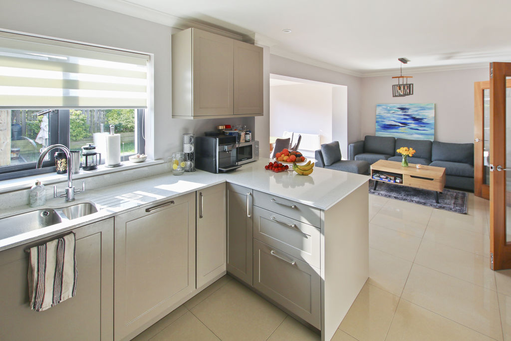 8 Kitterland Lane, Ballakilley, Port Erin IM9 6DX. - Photo 5 of 38