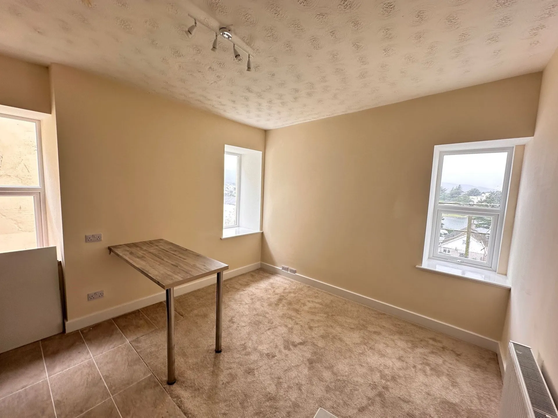 1 bed flat for sale in Mooragh Promenade, Ramsey, IM8. - Photo 3 of 10