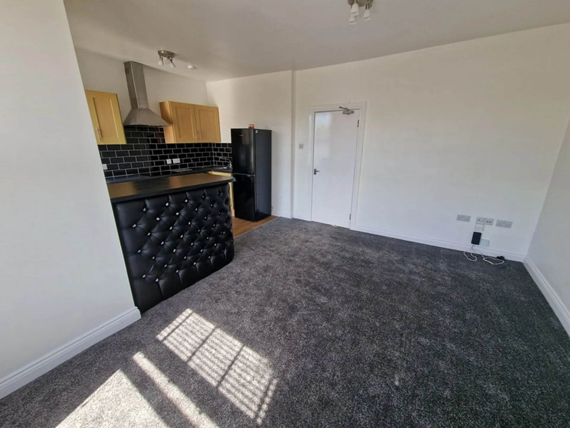 1 bed apartment for sale in Belmont Terrace, Douglas, IM1. - Photo 3 of 8